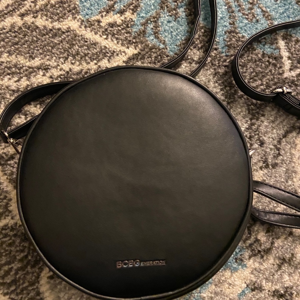 Cute brand new circular crossbody